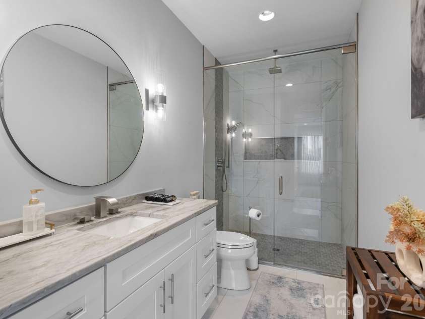 549 Daniel Circle Drive, Mills River, NC 28759.  MLS# CAR4402776, YatesRealty ID 37567. Bathroom #2