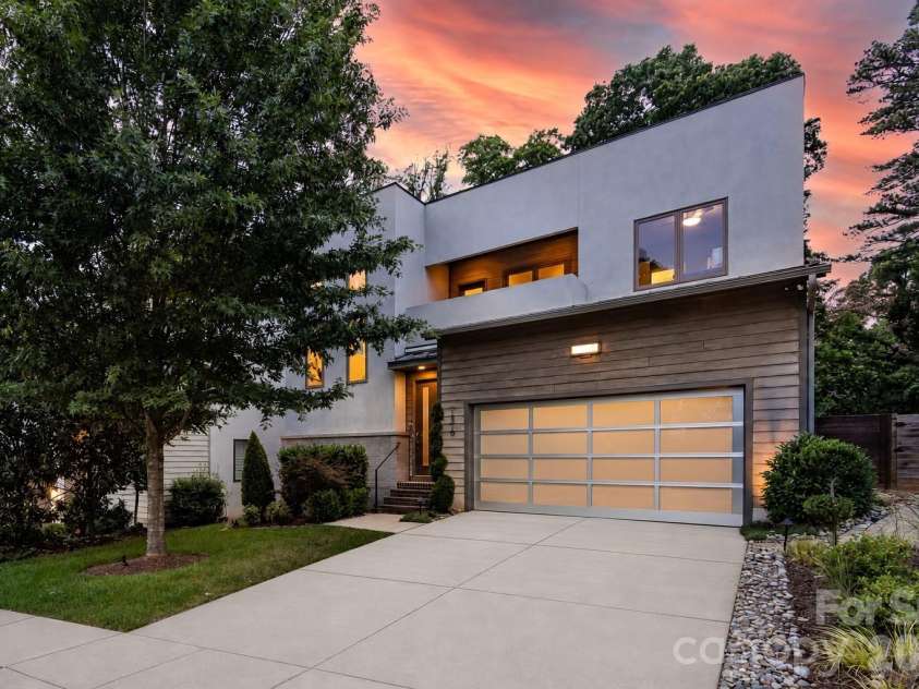 1310 Levy Way, Charlotte, NC 28205.  MLS# CAR4368279, YatesRealty ID 37568. 1310 Levy Way