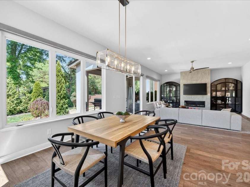 1310 Levy Way, Charlotte, NC 28205.  MLS# CAR4368279, YatesRealty ID 37568. Dining Area