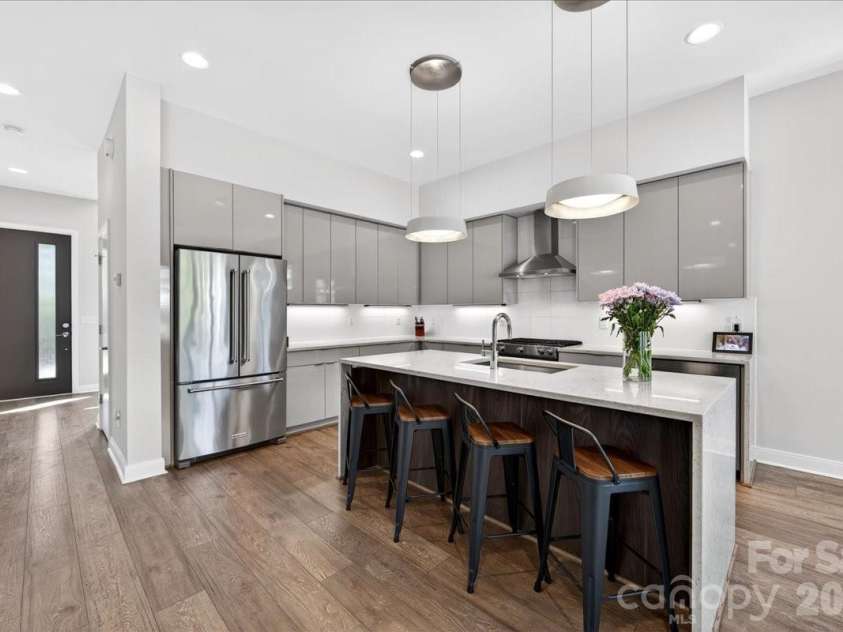 1310 Levy Way, Charlotte, NC 28205.  MLS# CAR4368279, YatesRealty ID 37568. Kitchen