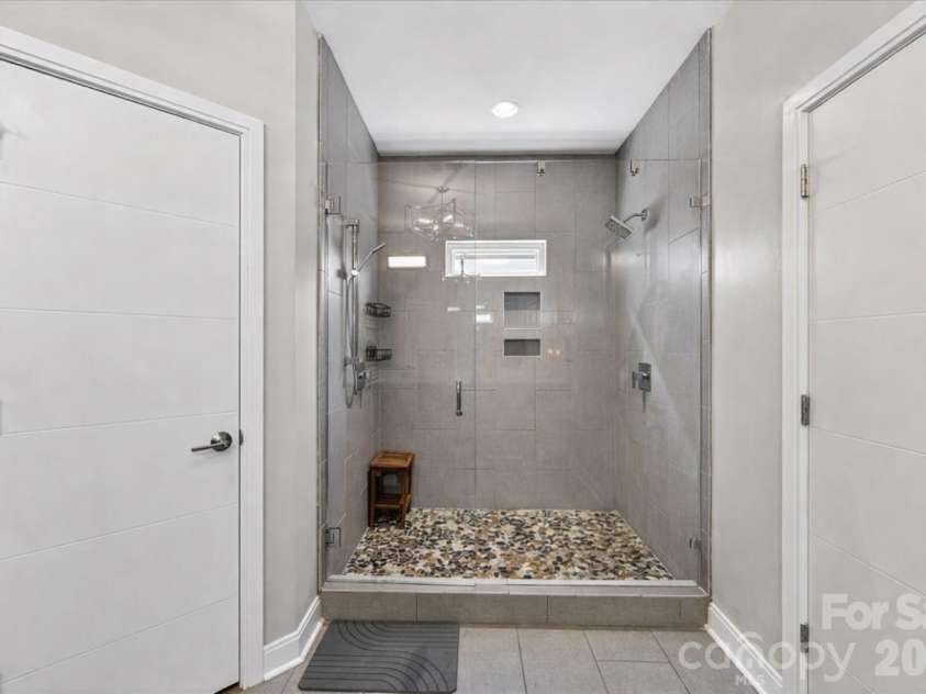 1310 Levy Way, Charlotte, NC 28205.  MLS# CAR4368279, YatesRealty ID 37568. Primary Bathroom