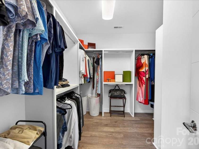 1310 Levy Way, Charlotte, NC 28205.  MLS# CAR4368279, YatesRealty ID 37568. Primary Closet