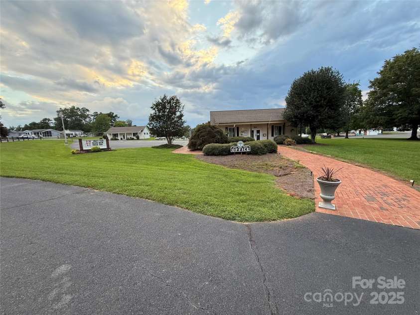 111 Club House Extension, New London, NC 28127.  MLS# CAR4295285, YatesRealty ID 3757. BSR Office