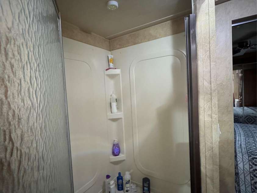 111 Club House Extension, New London, NC 28127.  MLS# CAR4295285, YatesRealty ID 3757. Mini-tub shower space saving combo