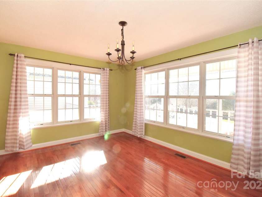 233 Ledbetter Road, Arden, NC 28704.  MLS# CAR4332702, YatesRealty ID 3757. 