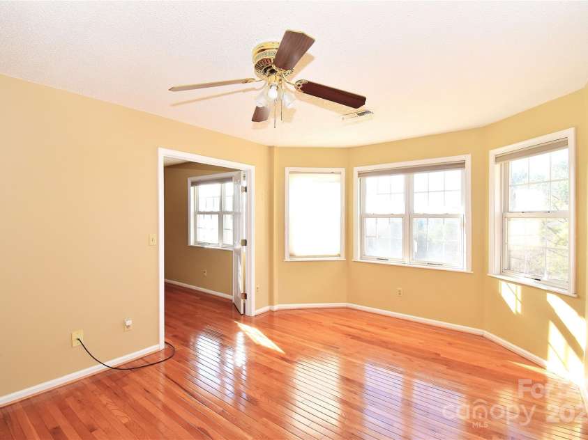 233 Ledbetter Road, Arden, NC 28704.  MLS# CAR4332702, YatesRealty ID 3757. 