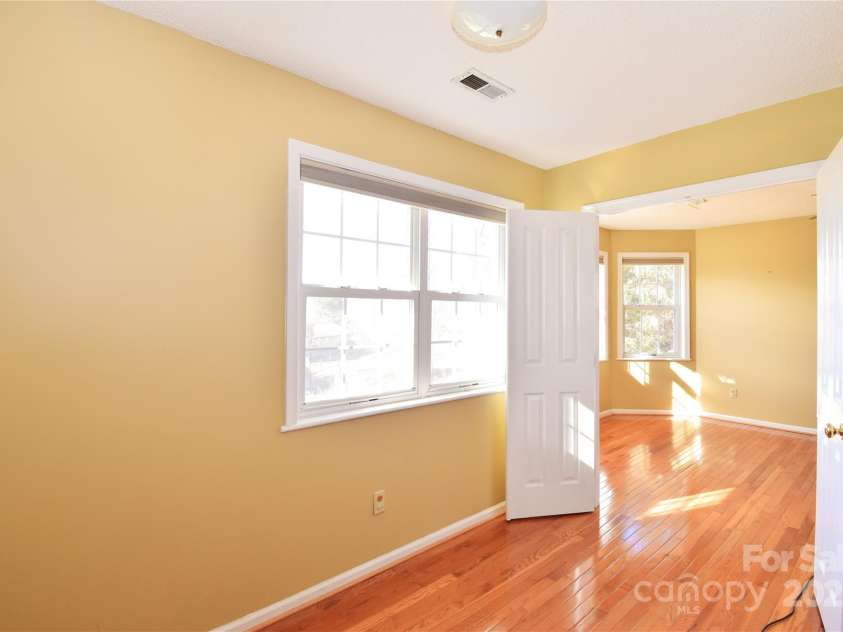 233 Ledbetter Road, Arden, NC 28704.  MLS# CAR4332702, YatesRealty ID 3757. 