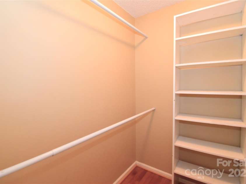 233 Ledbetter Road, Arden, NC 28704.  MLS# CAR4332702, YatesRealty ID 3757. 