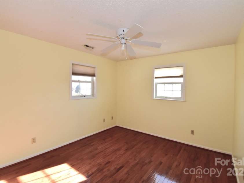 233 Ledbetter Road, Arden, NC 28704.  MLS# CAR4332702, YatesRealty ID 3757. 