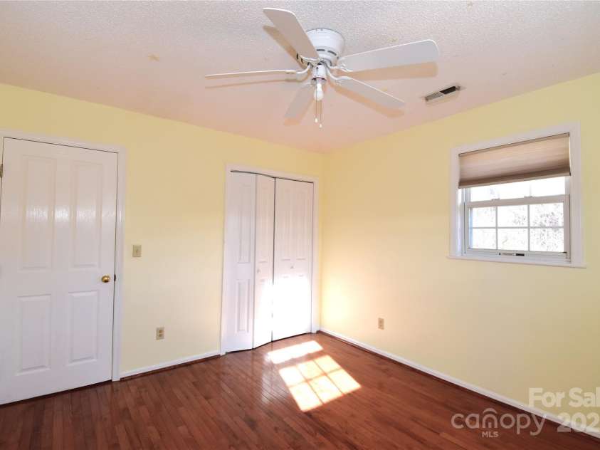233 Ledbetter Road, Arden, NC 28704.  MLS# CAR4332702, YatesRealty ID 3757. 