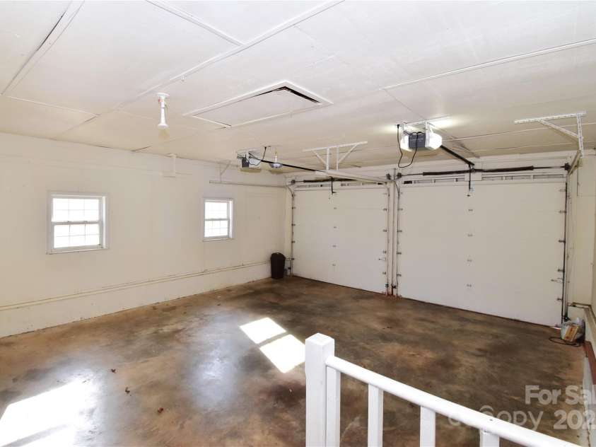 233 Ledbetter Road, Arden, NC 28704.  MLS# CAR4332702, YatesRealty ID 3757. 
