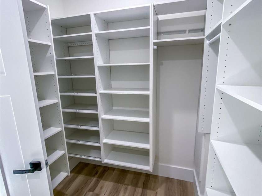 409 19th Avenue Circle, Hickory, NC 28601.  MLS# CAR4183805, YatesRealty ID 3757. 