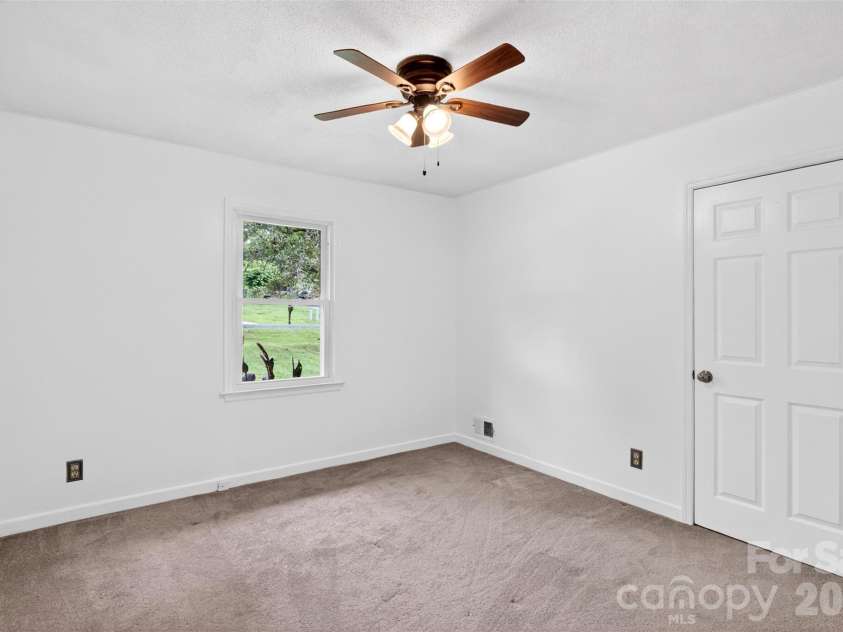 109 Woodruff Court, Moore, SC 29369.  MLS# CAR4388403, YatesRealty ID 37570. 