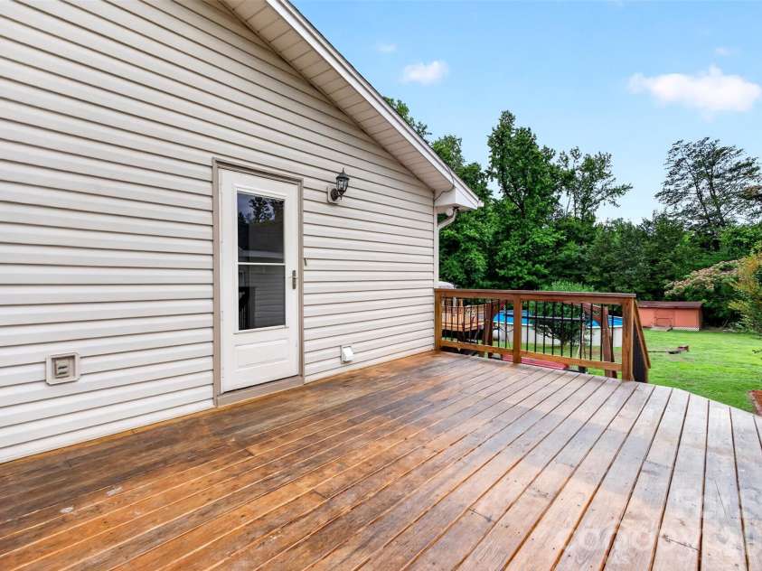 109 Woodruff Court, Moore, SC 29369.  MLS# CAR4388403, YatesRealty ID 37570. 