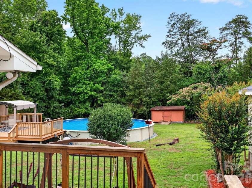 109 Woodruff Court, Moore, SC 29369.  MLS# CAR4388403, YatesRealty ID 37570. 