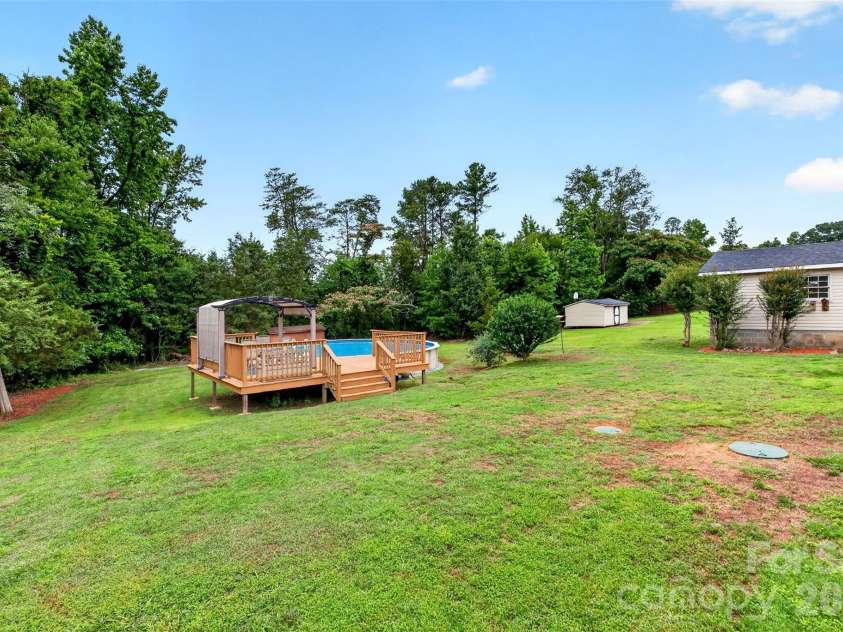 109 Woodruff Court, Moore, SC 29369.  MLS# CAR4388403, YatesRealty ID 37570. 