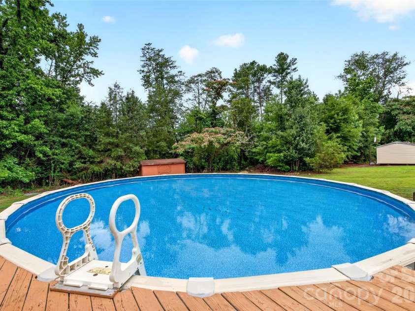 109 Woodruff Court, Moore, SC 29369.  MLS# CAR4388403, YatesRealty ID 37570. 