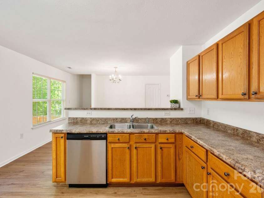 1429 River Run Road, Lowell, NC 28098.  MLS# CAR4401168, YatesRealty ID 37576. 