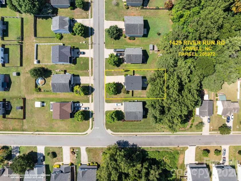 1429 River Run Road, Lowell, NC 28098.  MLS# CAR4401168, YatesRealty ID 37576. 