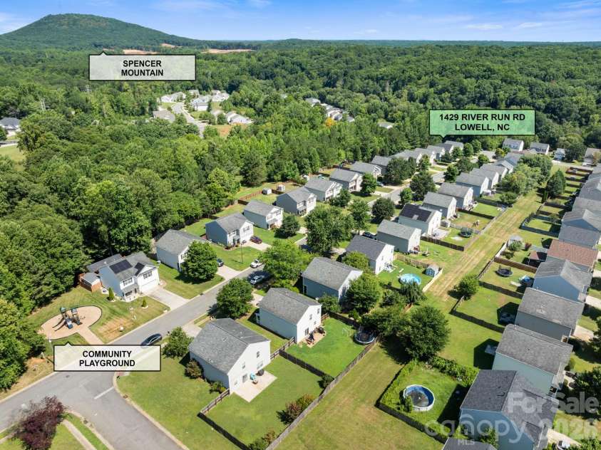1429 River Run Road, Lowell, NC 28098.  MLS# CAR4401168, YatesRealty ID 37576. 
