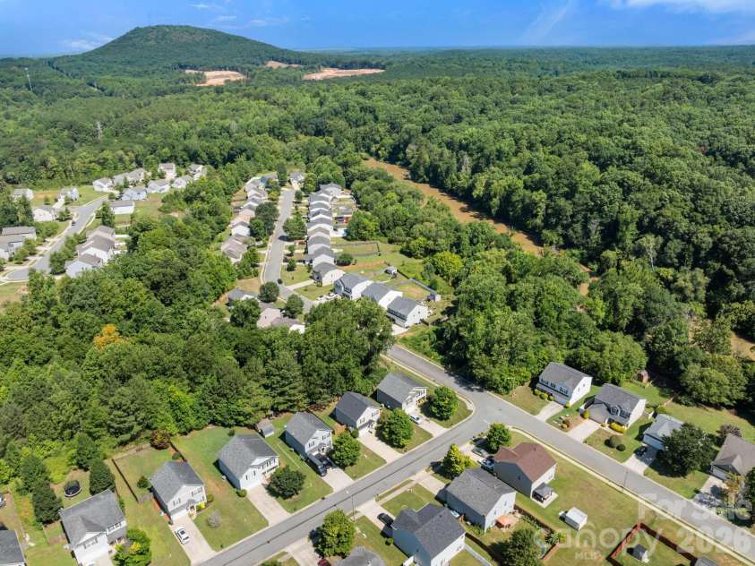 1429 River Run Road, Lowell, NC 28098.  MLS# CAR4401168, YatesRealty ID 37576. 