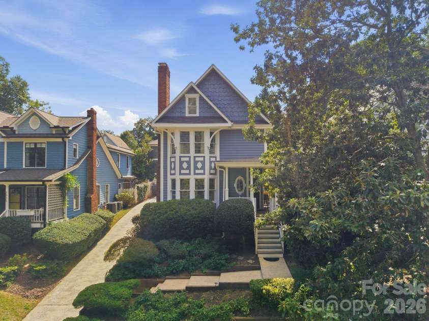 2009 Victorian Place, Charlotte, NC 28203.  MLS# CAR4395877, YatesRealty ID 37577. 