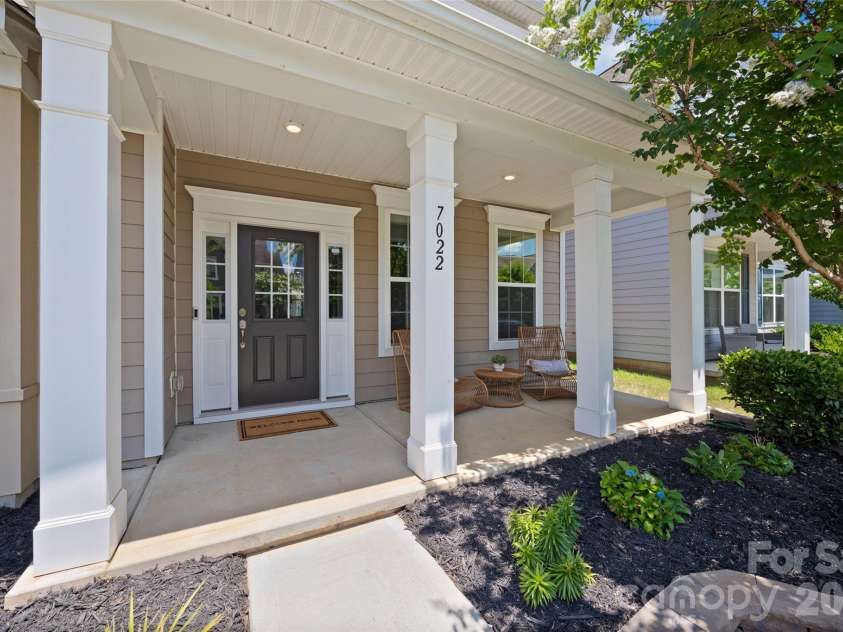 7022 Walnut Branch Lane, Charlotte, NC 28277.  MLS# CAR4399916, YatesRealty ID 37578. 