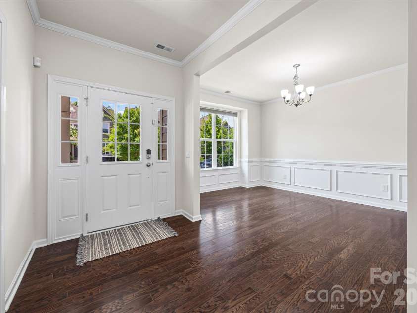 7022 Walnut Branch Lane, Charlotte, NC 28277.  MLS# CAR4399916, YatesRealty ID 37578. 