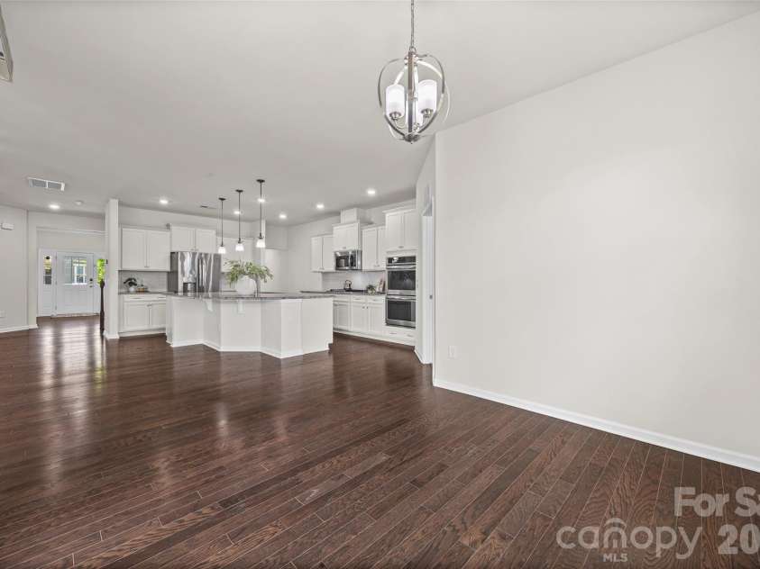 7022 Walnut Branch Lane, Charlotte, NC 28277.  MLS# CAR4399916, YatesRealty ID 37578. 
