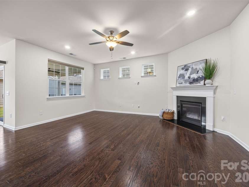 7022 Walnut Branch Lane, Charlotte, NC 28277.  MLS# CAR4399916, YatesRealty ID 37578. 