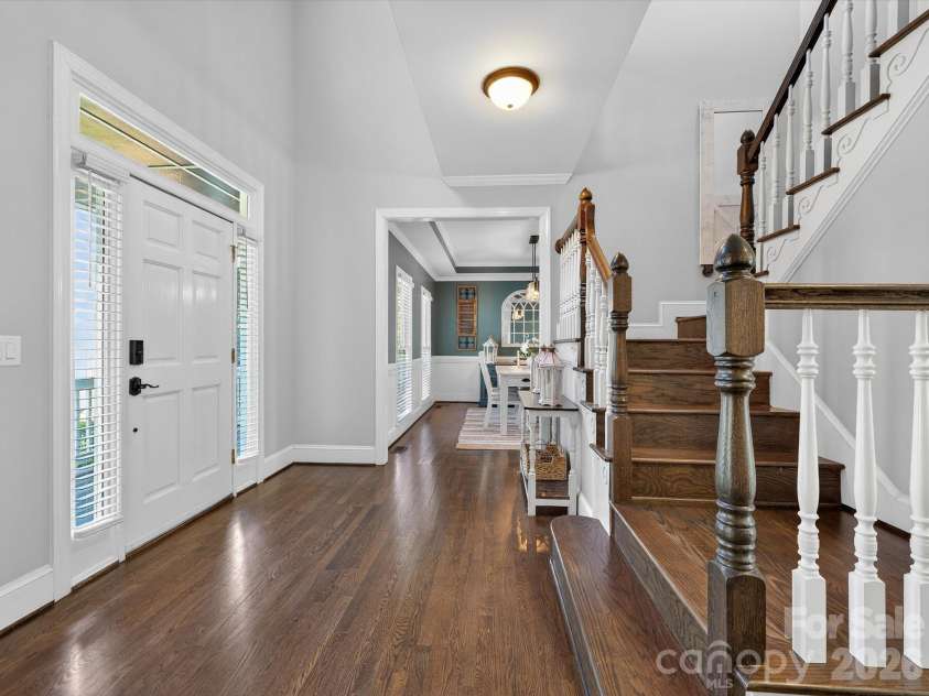 13446 Scanlan Way, Davidson, NC 28036.  MLS# CAR4335664, YatesRealty ID 3758. Foyer