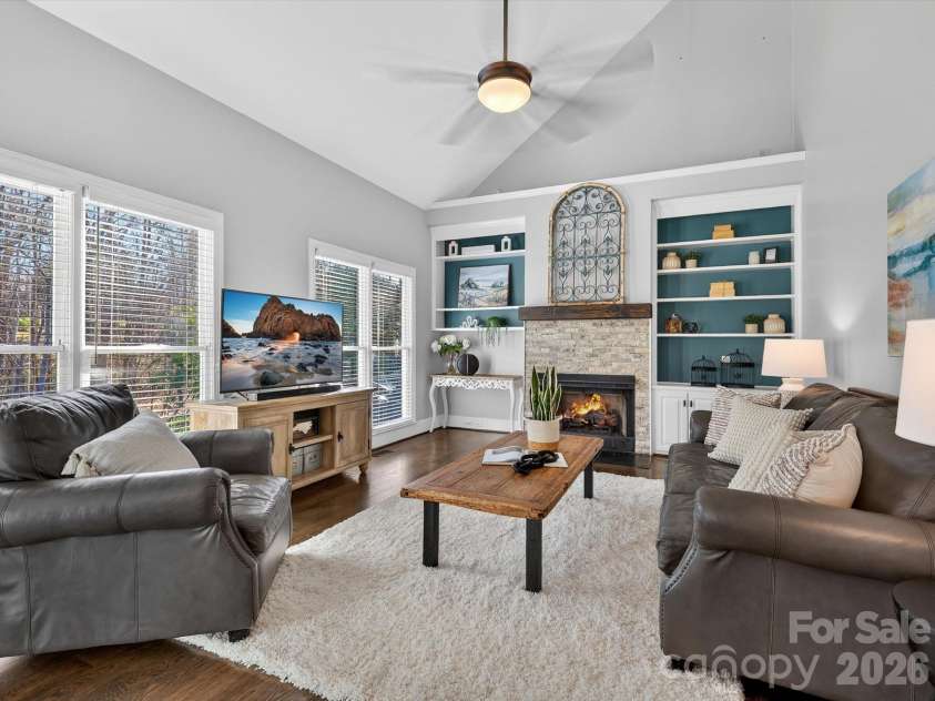 13446 Scanlan Way, Davidson, NC 28036.  MLS# CAR4335664, YatesRealty ID 3758. Great Room