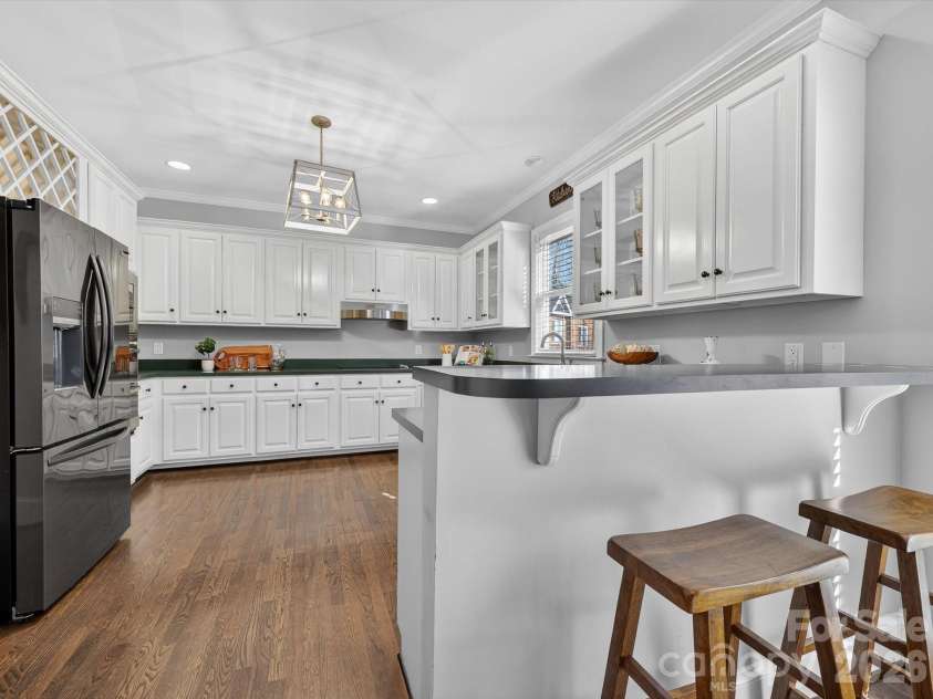 13446 Scanlan Way, Davidson, NC 28036.  MLS# CAR4335664, YatesRealty ID 3758. Kitchen