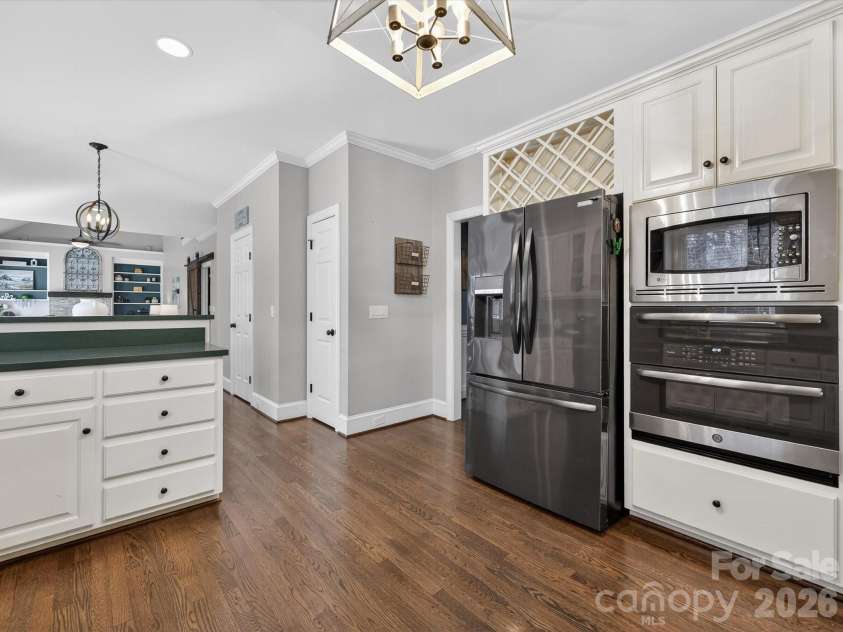 13446 Scanlan Way, Davidson, NC 28036.  MLS# CAR4335664, YatesRealty ID 3758. Kithen