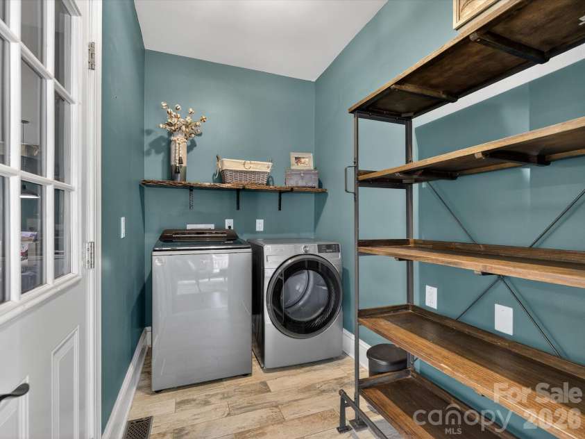 13446 Scanlan Way, Davidson, NC 28036.  MLS# CAR4335664, YatesRealty ID 3758. Laundry 