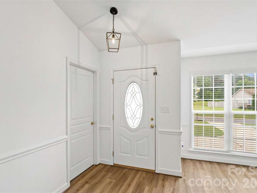 748 Chipmeadow Lane, York, SC 29745.  MLS# CAR4404346, YatesRealty ID 37580. 