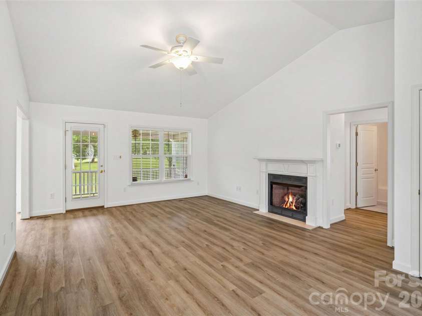 748 Chipmeadow Lane, York, SC 29745.  MLS# CAR4404346, YatesRealty ID 37580. 