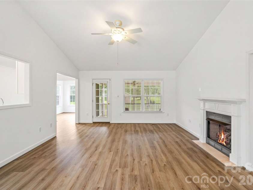 748 Chipmeadow Lane, York, SC 29745.  MLS# CAR4404346, YatesRealty ID 37580. 