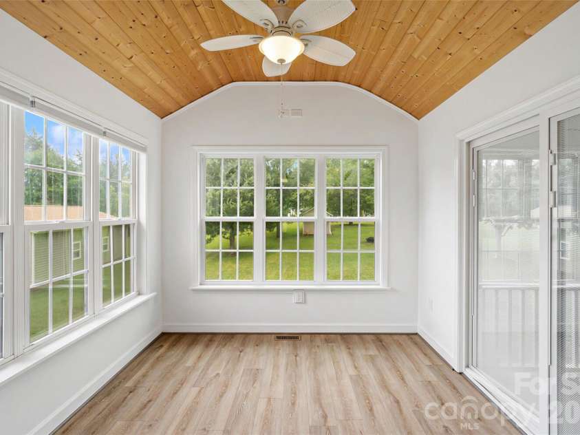 748 Chipmeadow Lane, York, SC 29745.  MLS# CAR4404346, YatesRealty ID 37580. 