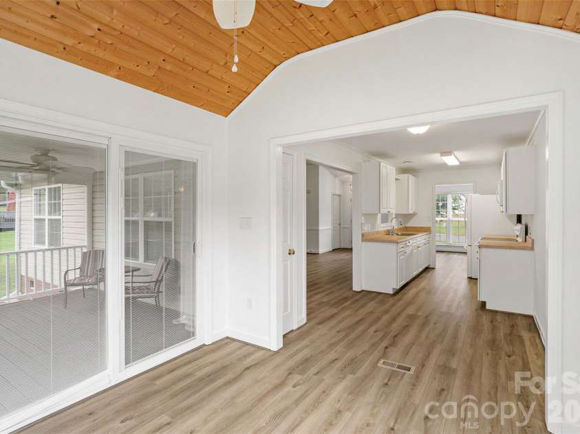 748 Chipmeadow Lane, York, SC 29745.  MLS# CAR4404346, YatesRealty ID 37580. 