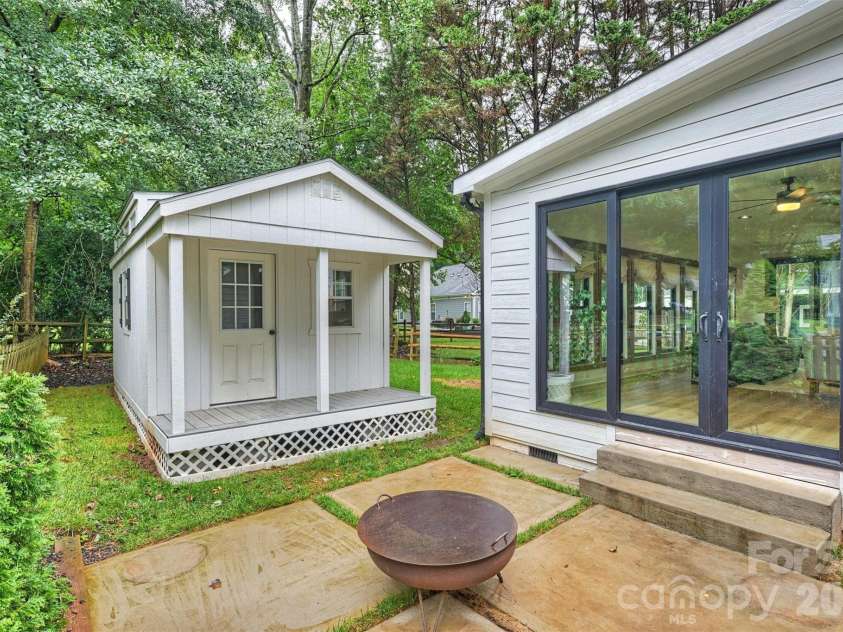 12328 Sparkling Way, Huntersville, NC 28078.  MLS# CAR4403467, YatesRealty ID 37581. 