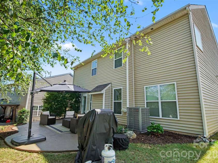 3324 Brackhill Street, Davidson, NC 28036.  MLS# CAR4404148, YatesRealty ID 37582. Backyard patio