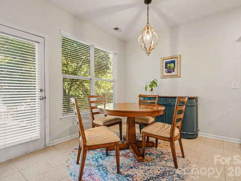 3324 Brackhill Street, Davidson, NC 28036.  MLS# CAR4404148, YatesRealty ID 37582. Dining area
