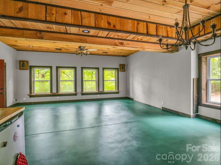 160 Sweetwater Ridge Road, Balsam Grove, NC 28708.  MLS# CAR4405149, YatesRealty ID 37583. 