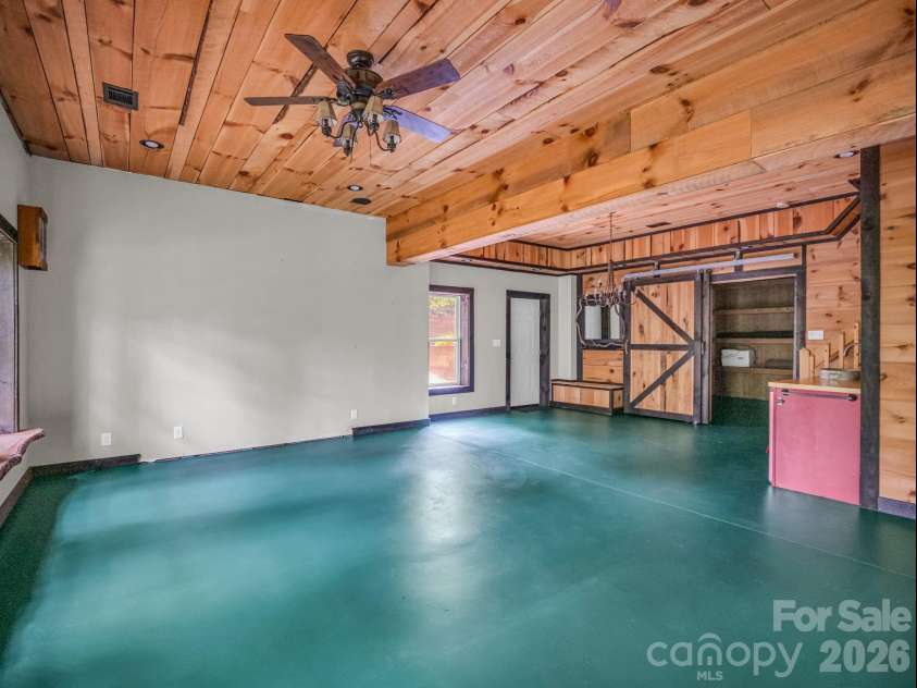 160 Sweetwater Ridge Road, Balsam Grove, NC 28708.  MLS# CAR4405149, YatesRealty ID 37583. 