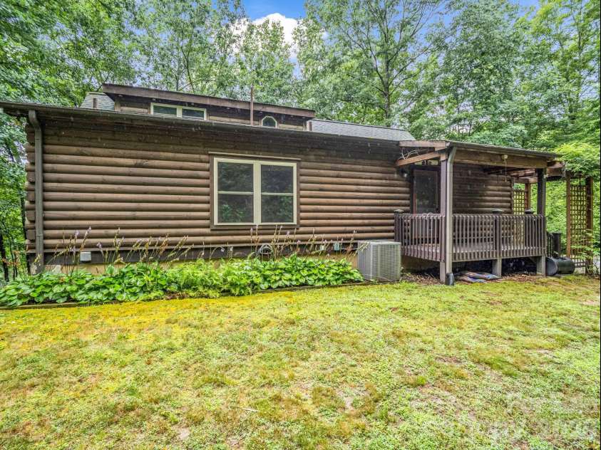 160 Sweetwater Ridge Road, Balsam Grove, NC 28708.  MLS# CAR4405149, YatesRealty ID 37583. 