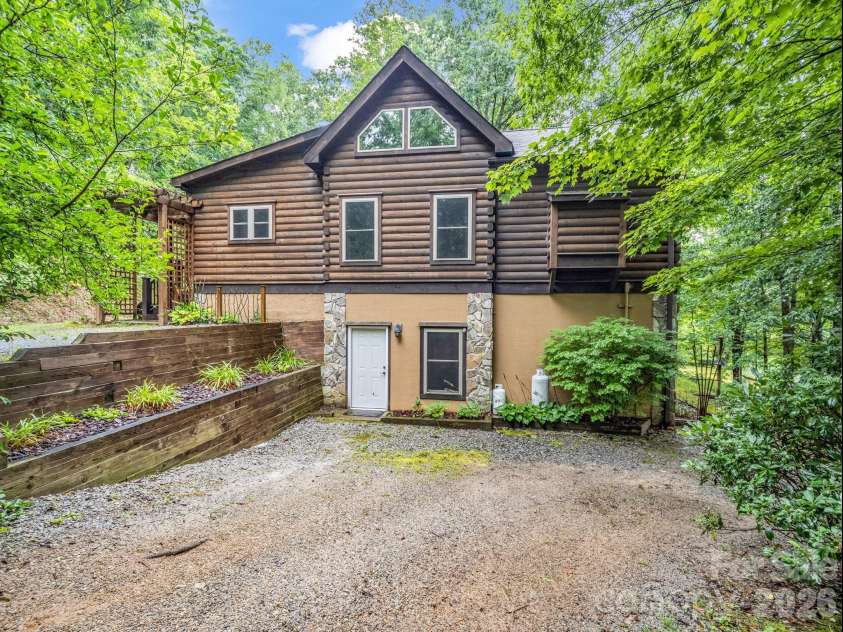 160 Sweetwater Ridge Road, Balsam Grove, NC 28708.  MLS# CAR4405149, YatesRealty ID 37583. 