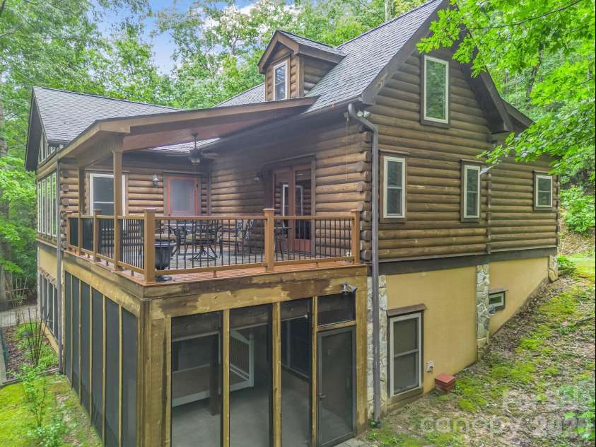 160 Sweetwater Ridge Road, Balsam Grove, NC 28708.  MLS# CAR4405149, YatesRealty ID 37583. 