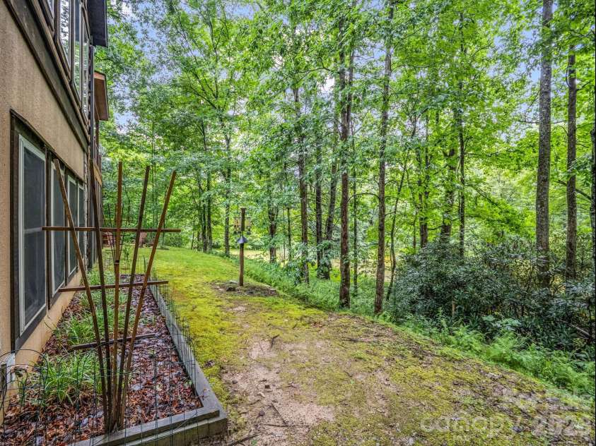 160 Sweetwater Ridge Road, Balsam Grove, NC 28708.  MLS# CAR4405149, YatesRealty ID 37583. 