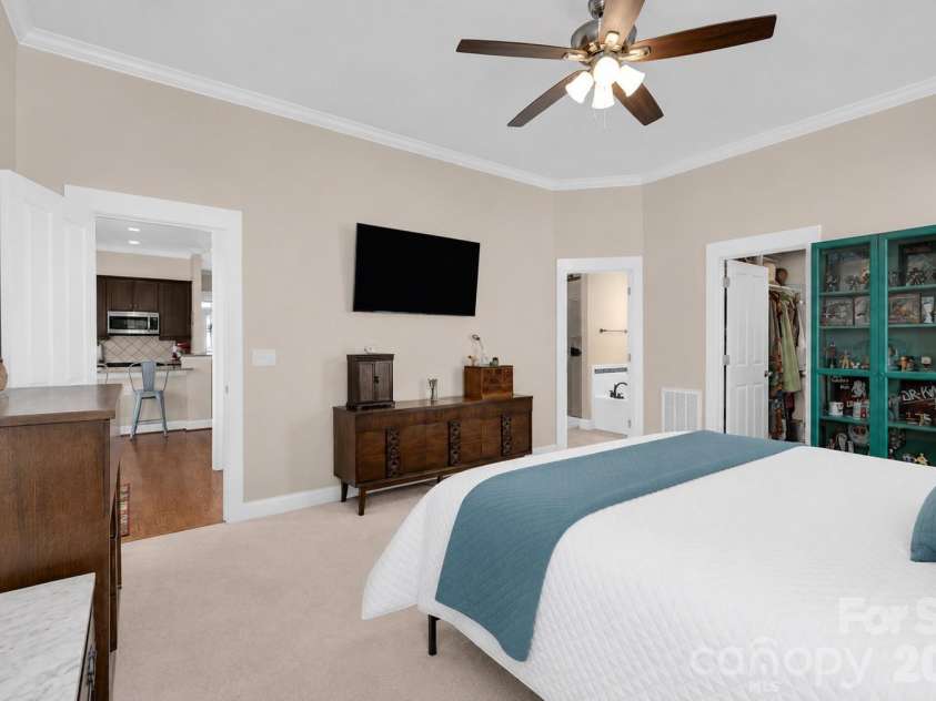 4090 Library Lane, Conover, NC 28613.  MLS# CAR4400655, YatesRealty ID 37588. 